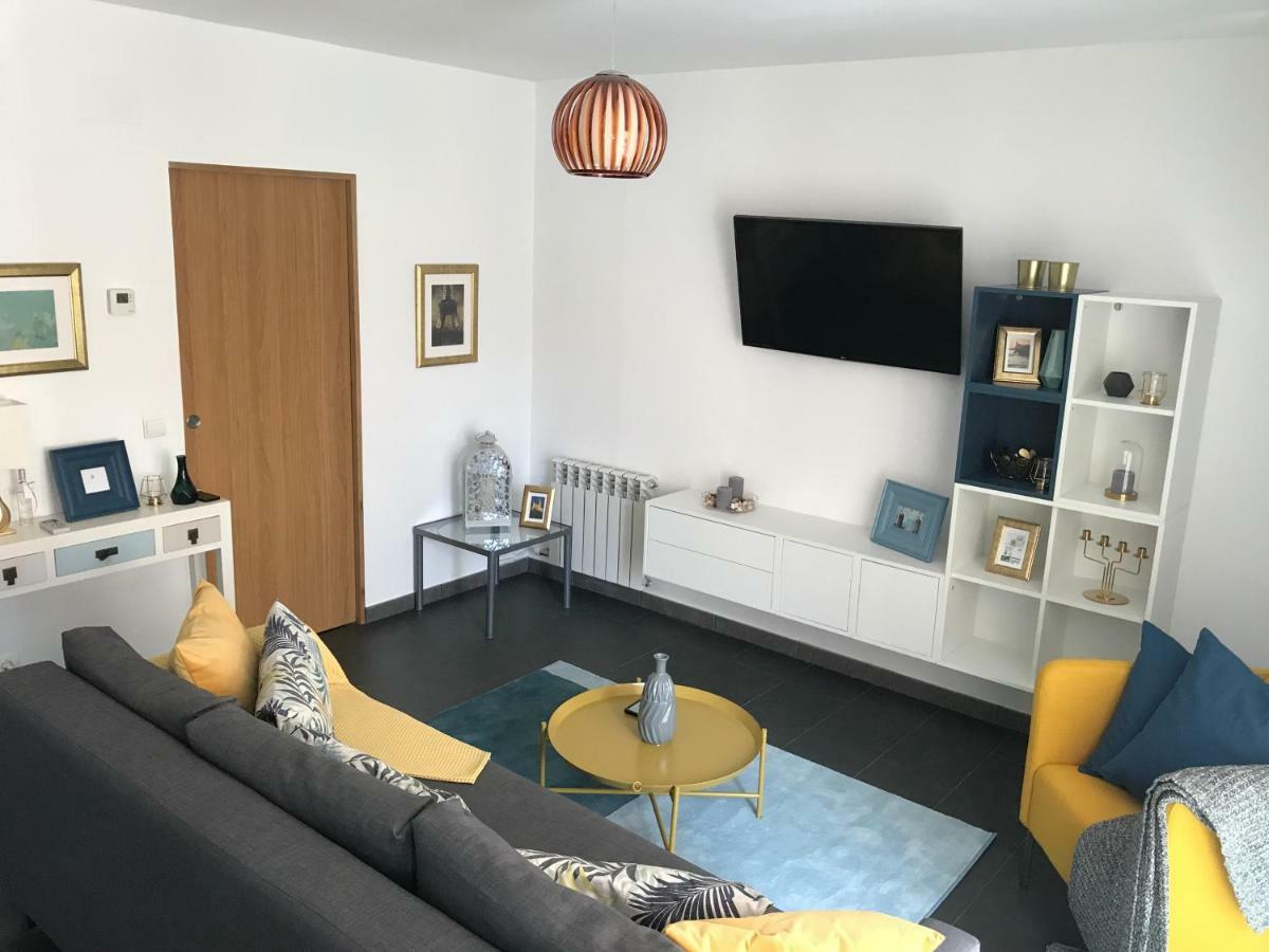 Sunny Flat In Sitges 30 Seconds To Beach, Balcony & Sea Views! Dış mekan fotoğraf